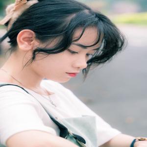 酆美彩